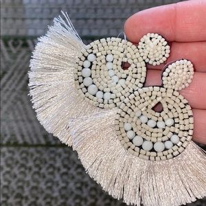 ❗️NWOT❗️Cream Beaded Tassel Earrings w/box